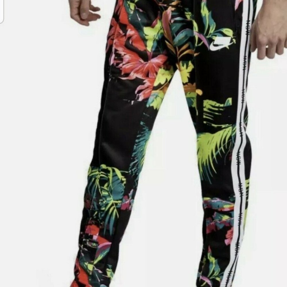 Nike NSW Sportswear Floral Print Track Pants AR161